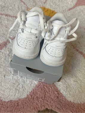 adidas White Kids Sneakers with Lace Closure